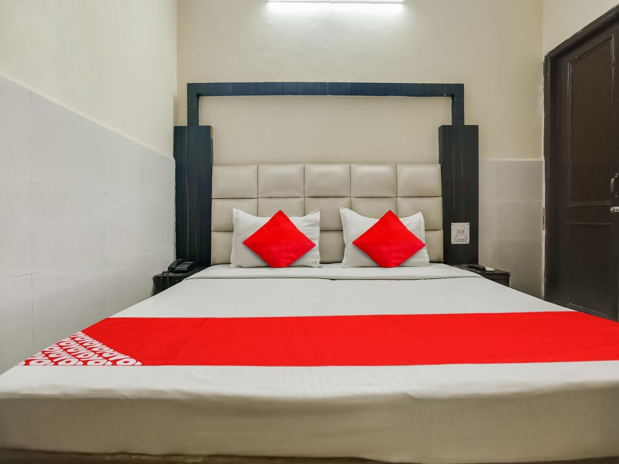 Oyo Hotel Shagun Chandīgarh Екстериор снимка