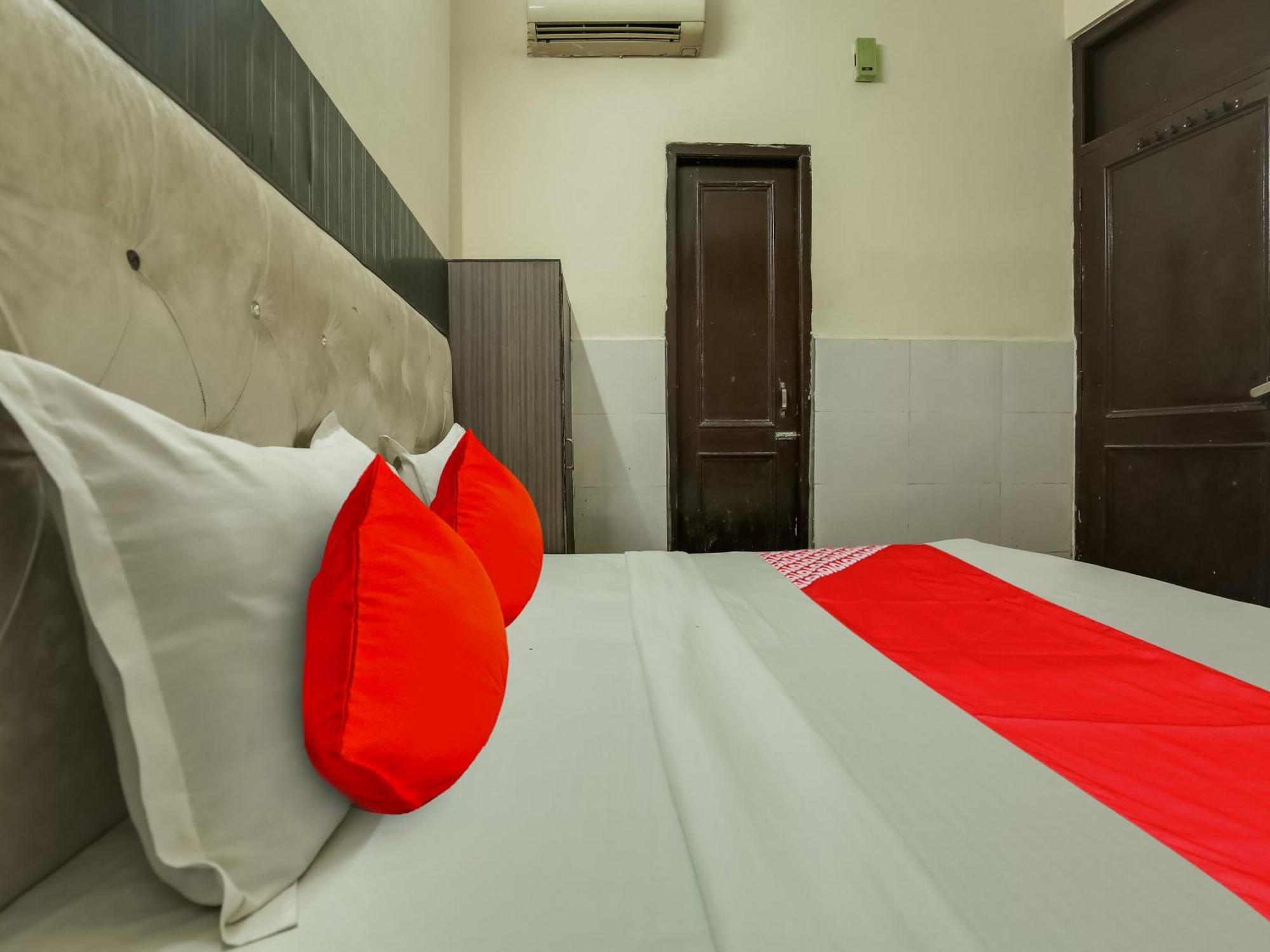 Oyo Hotel Shagun Chandīgarh Екстериор снимка