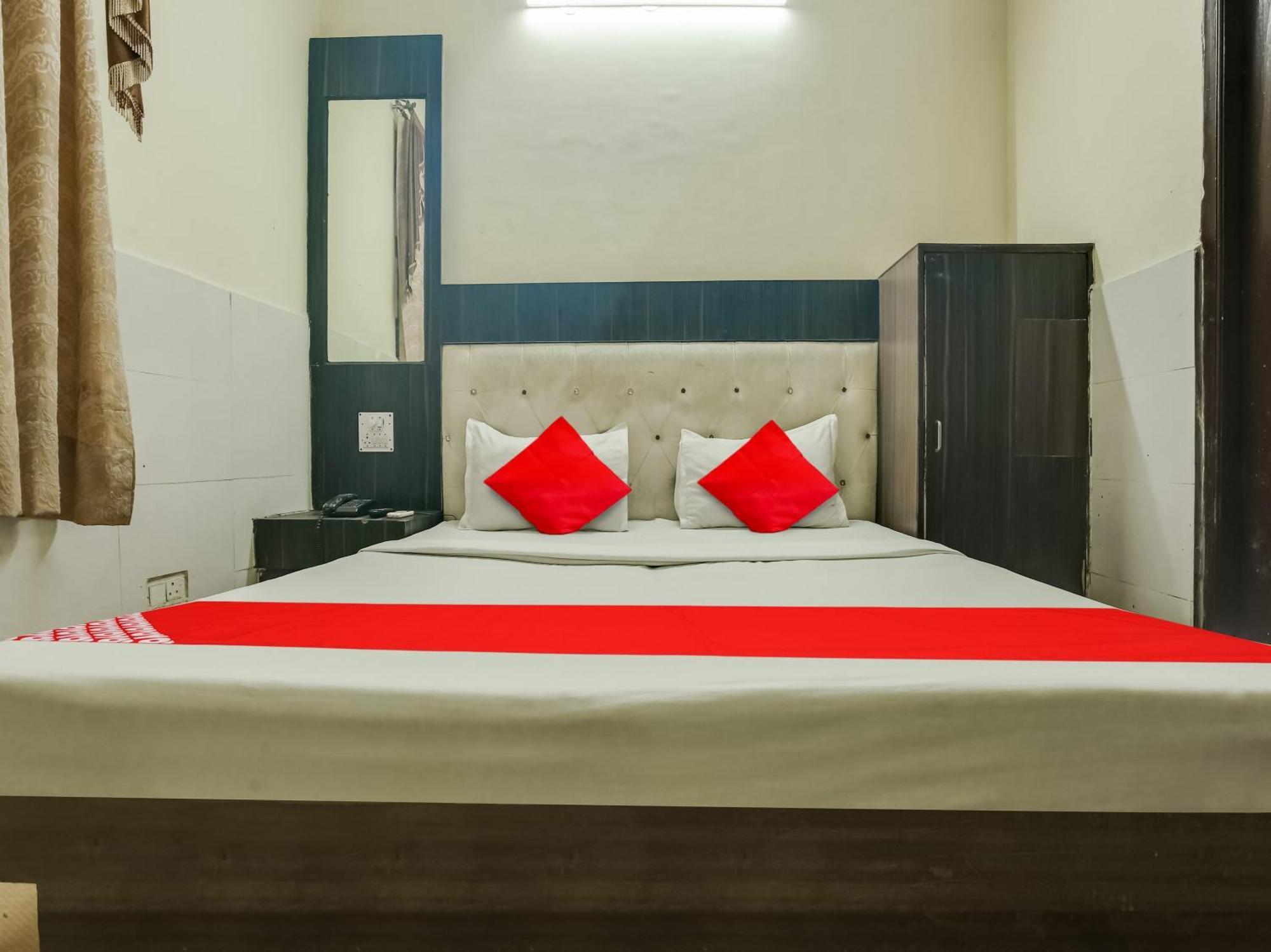 Oyo Hotel Shagun Chandīgarh Екстериор снимка